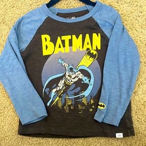 4T Boys GAP Batman Long-sleeve shirt. smoke free home.